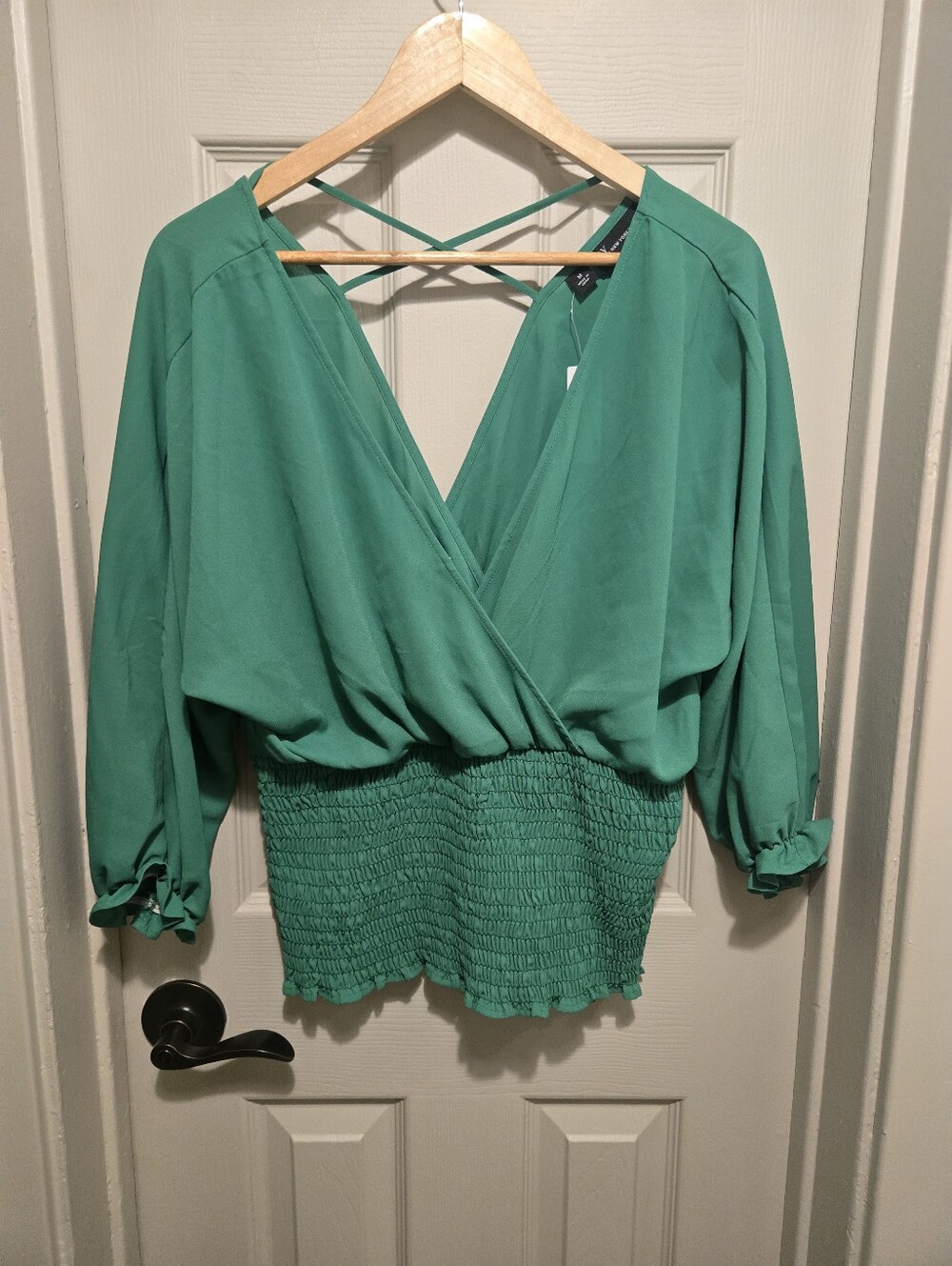 NY&C Emerald Green Surplice Smocked-Waist Blouse sz Medium